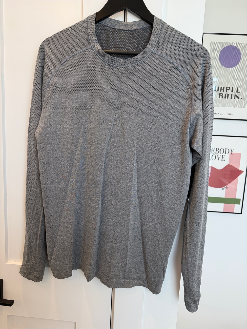 lululemon athletica Men's Long-Sleeve Crewneck - Gray